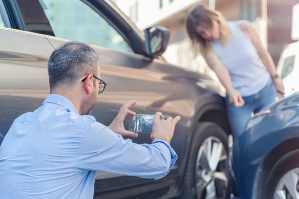 Professional Non Owner Car Insurance technician working in Lincoln Park, MI